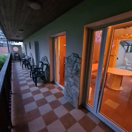 Family&friends House Σίοφοκ