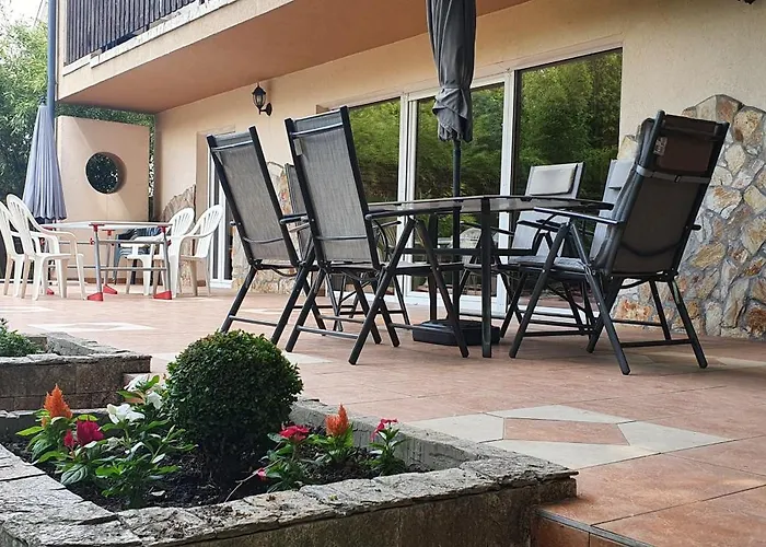 Family&friends House * Siófok